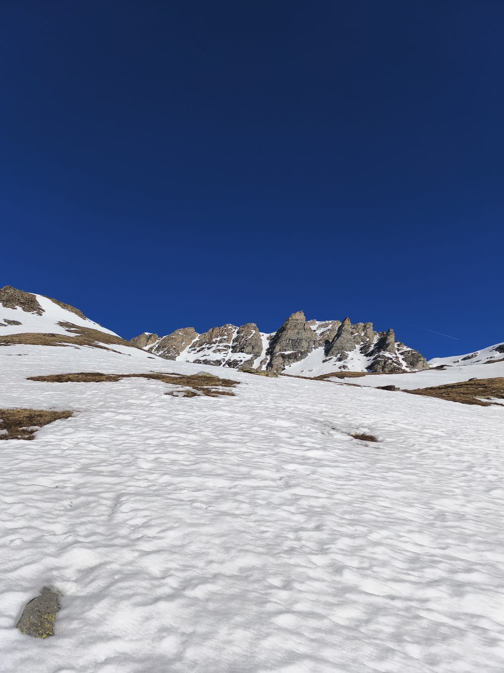 Veduta dei Beuri salendo dal sentiero estivo